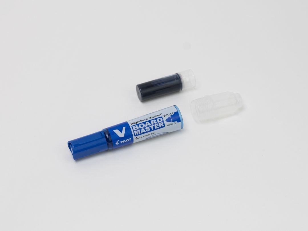 marker-whiteboard-negru-6mm-varf-rotund-vboard-pilot_9938336_4_1689233009